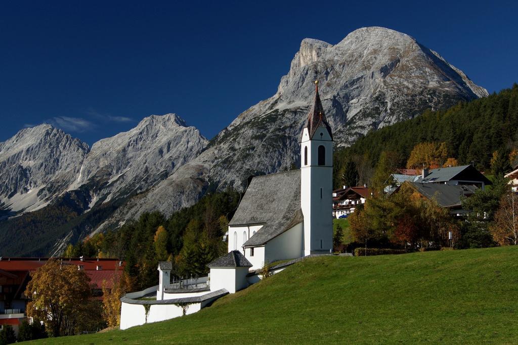 Haus Lukas Acomodação com café da manhã Seefeld in Tirol Exterior foto